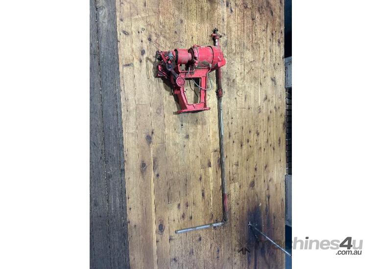 Sunbeam Superpro Shearing Stand