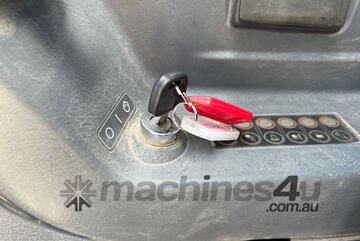 New Holland   E50B Excavator