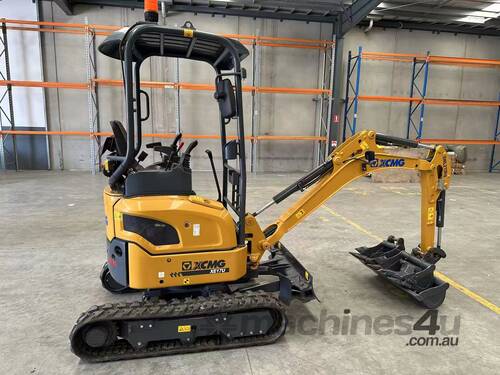 XCMG XE17U Mini Excavator – Stock Clearance – Kubota Engine + Bucket Set
