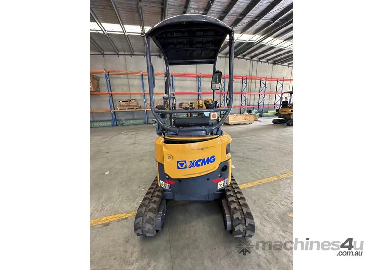 XCMG XE17U Mini Excavator – Stock Clearance – Kubota Engine + Bucket Set