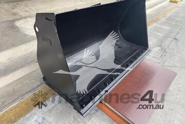 Bucket BEDROCK 906 WLB906GPISO-74-0.9