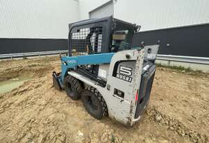 Toyota Huski   5SDK5