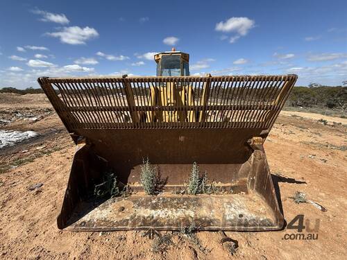 CIRCA 1981 JOHN DEERE 646-C COMPACTOR