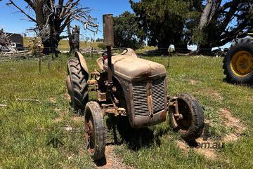 Massey Ferguson   Grey
