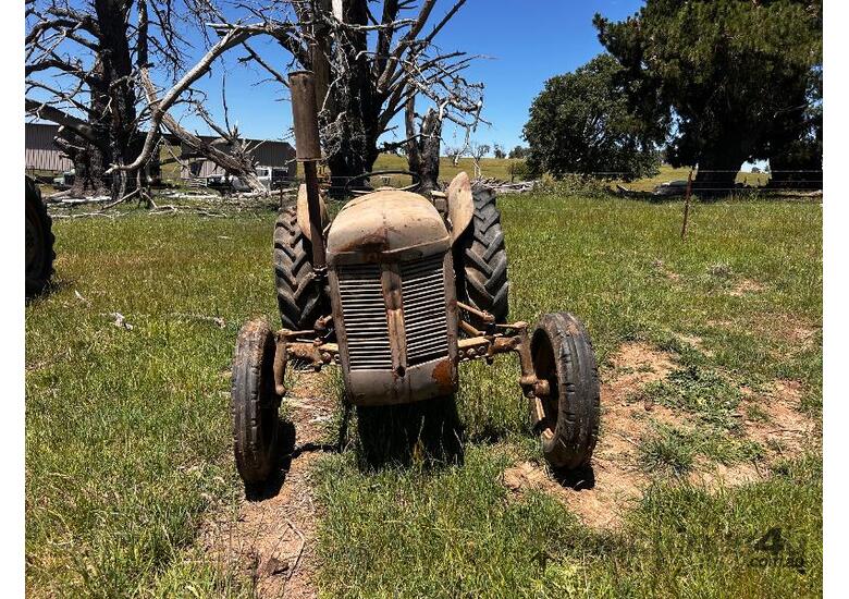 Massey Ferguson Grey