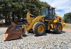 Caterpillar 2016   930K