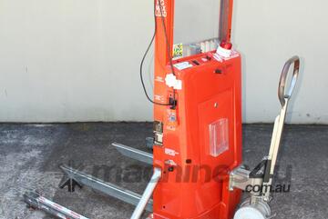 Simpro Quikstak Hydraulic Stacker