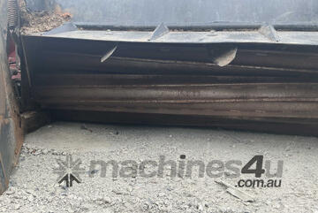 Macdon 2023   R216 SP Header