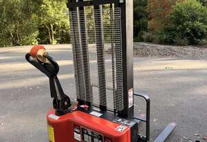 Electric Pallet Truck Walkie Stacker