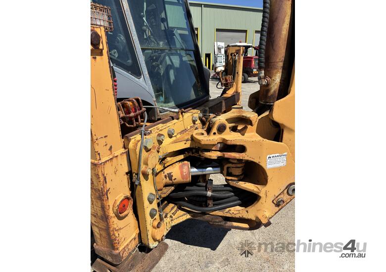 CASE 580 Super LE Backhoe