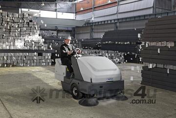 Nilfisk SR1601 Diesel Large Ride On Sweeper