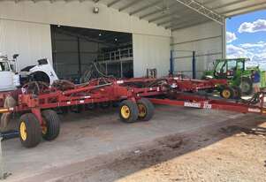 2017 Bourgault 3720 12M Air Drills