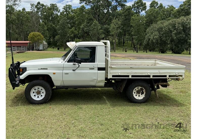 2004 TOYOTA LANDCRUISER WORKMATE UTE