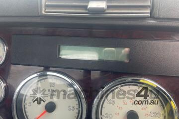 2013 Freightliner FLX Coronado 6x4 Prime Mover