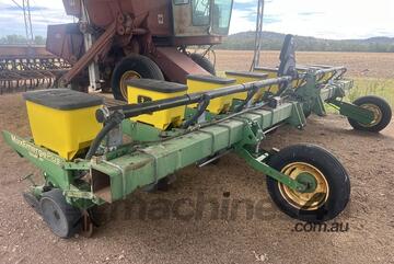 John Deere Maxemerge 1700 Planter