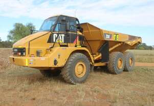 Caterpillar 2006   730