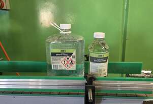 500-5000ml 4 head enclosed liquid filling machine