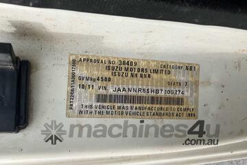 2011 Isuzu NNR 200 Crew Cab Tipper