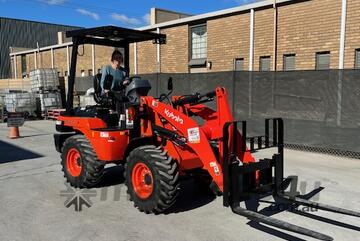 Kubota   R430S Wheel Loader