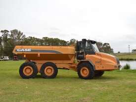 CASE 330 Dump Truck - Sold as traded - picture1' - Click to enlarge