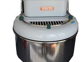 80 kg dough weight Italian commercial spiral mixer - picture0' - Click to enlarge