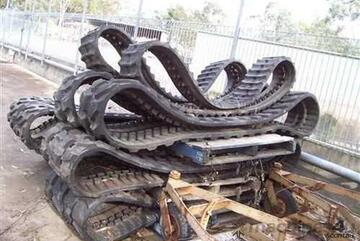 IHI CCH50T rubber tracks , sakai 450 x 125 x 40 rubber tracks