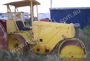 Imperial 3 point roller , 3.5 ton