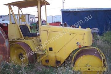 Imperial 3 point roller , 3.5 ton