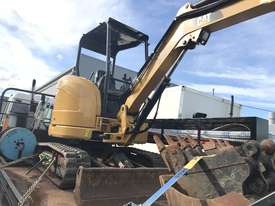 Cat 303r 3.5 tone excavtor only 450 hrs - picture0' - Click to enlarge