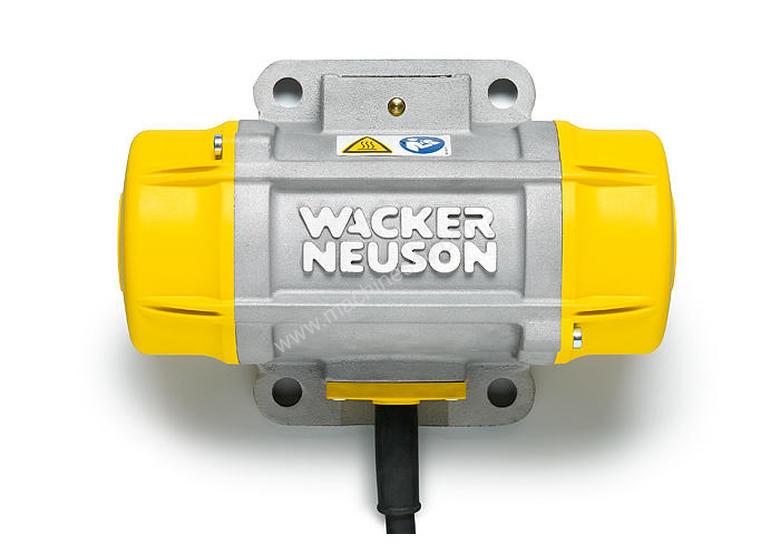 caption Wacker Neuson AR26 Concrete Compactor