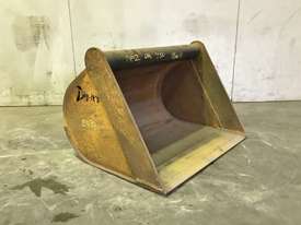 UNUSED 750MM DIGGING BUCKET TO SUIT 2.5-4.5T EXCAVATOR E033 - picture0' - Click to enlarge