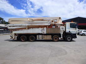 2009 DAF FF7585 8x4 Day Cabin Truck with Zoomlion 43X-5X Concrete Boom Pump  - picture2' - Click to enlarge