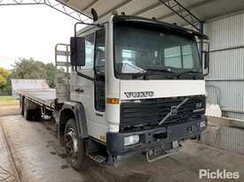 2000 Volvo FL6 - picture0' - Click to enlarge