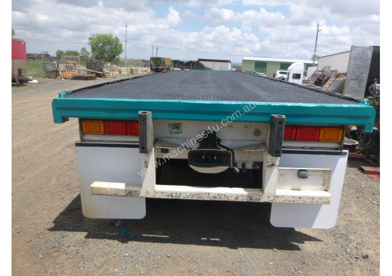 caption Haulmark B/D Lead/Mid Flat top Trailer