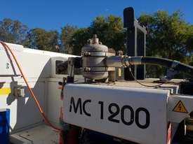 Comacchio MC1200 Drill Rig - picture2' - Click to enlarge