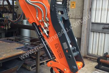 GARDNER ENGINEERING - Hitachi 5T with Tilt Hitch & Thumb