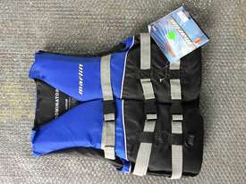 Life Jacket Buoyancy Vest Marlin Junior Dominator Level 50S/35N - picture1' - Click to enlarge