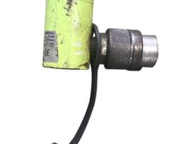 Porta Power Larzep 5 Ton Hydraulic Ram Single Acting Cylinder SM00502 - picture0' - Click to enlarge