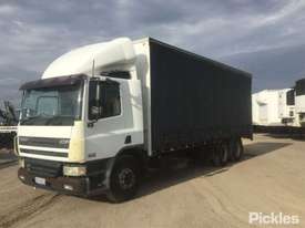 2004 DAF CF 75-310 - picture2' - Click to enlarge