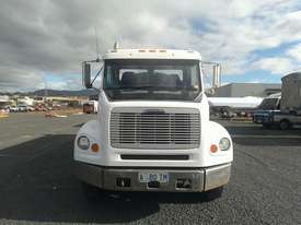 Freightliner FL112 - picture0' - Click to enlarge