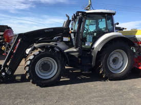 Valtra  T154H FWA/4WD Tractor - picture0' - Click to enlarge
