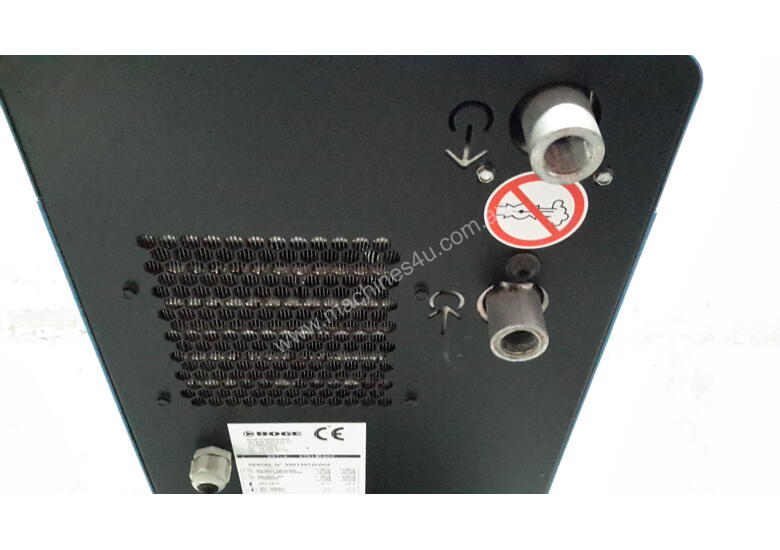 caption Compressed Air Dryer