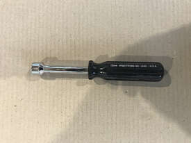 Armstrong Tools Metric Hollow Shaft Nut Driver, 6-Point Opening, 13mm 66-840 - picture1' - Click to enlarge