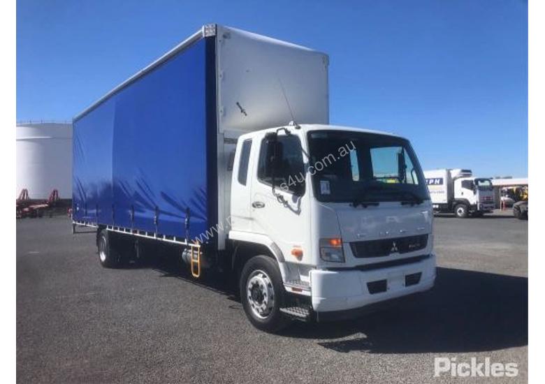 caption 2016 Mitsubishi Fighter FM 1627