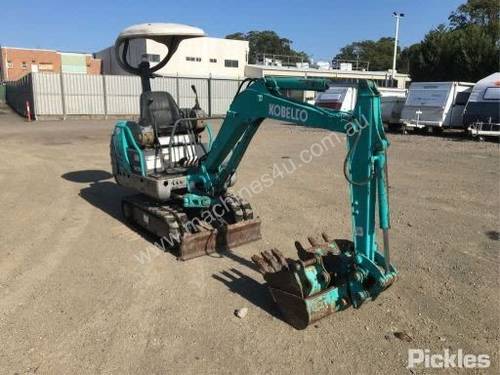 1999 Kobelco SK015