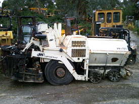 PF-161 paver , starts and drives , - picture2' - Click to enlarge