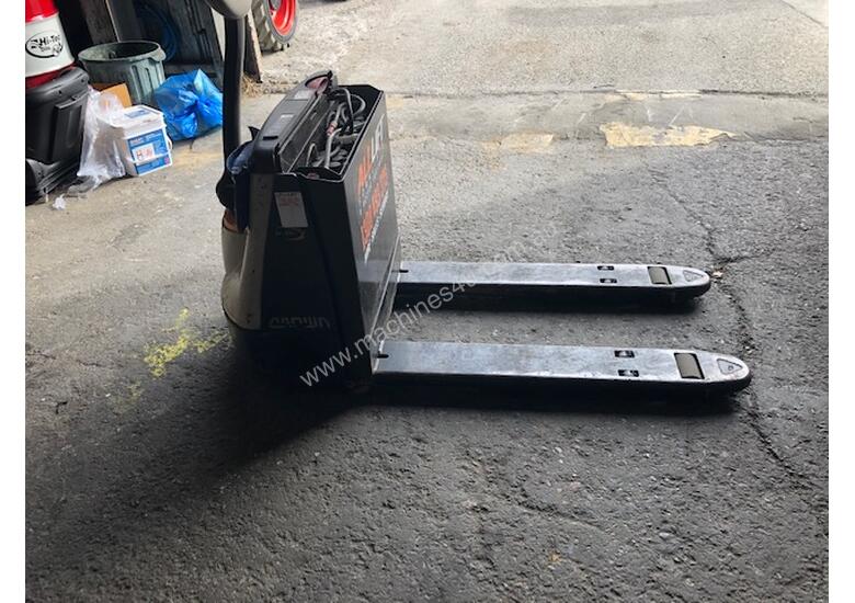 Used 2014 Crown WP2315 Powered Pallet Trucks in , Listed on Machines4u