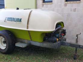 2000 litre orchard sprayer - picture0' - Click to enlarge