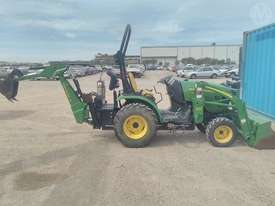 John Deere 2320 - picture2' - Click to enlarge