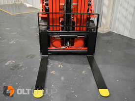 Used Nissan P1F2A25DU 2.5 Tonne Forklift 4.3m Container Mast LPG Sideshift EFI Engine - picture2' - Click to enlarge